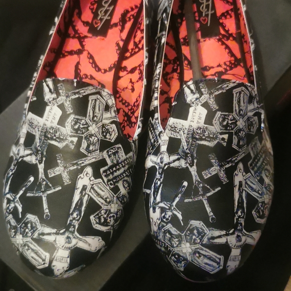 Iron Fist Shoes - Iron fist don't cross me loafers size 9